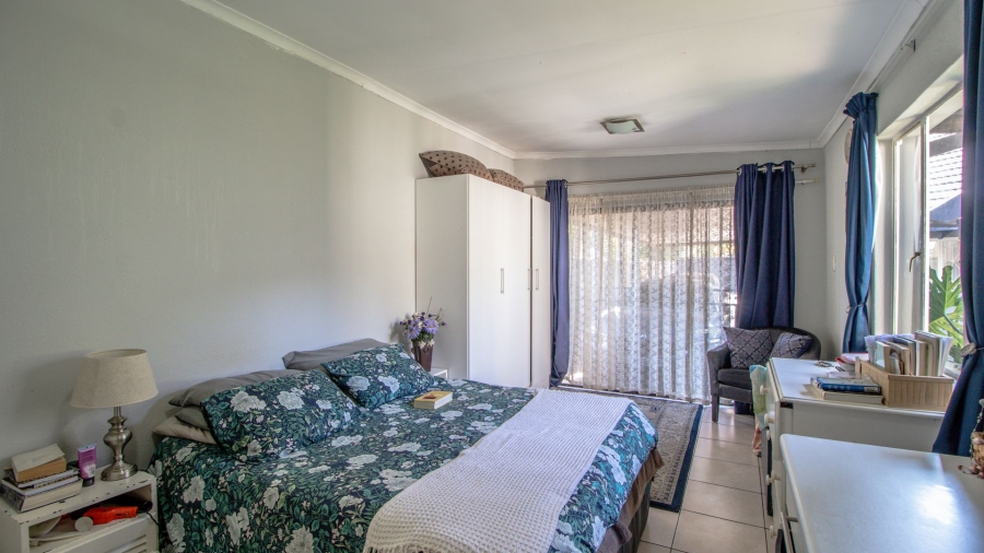 3 Bedroom Property for Sale in Bonaero Park Gauteng