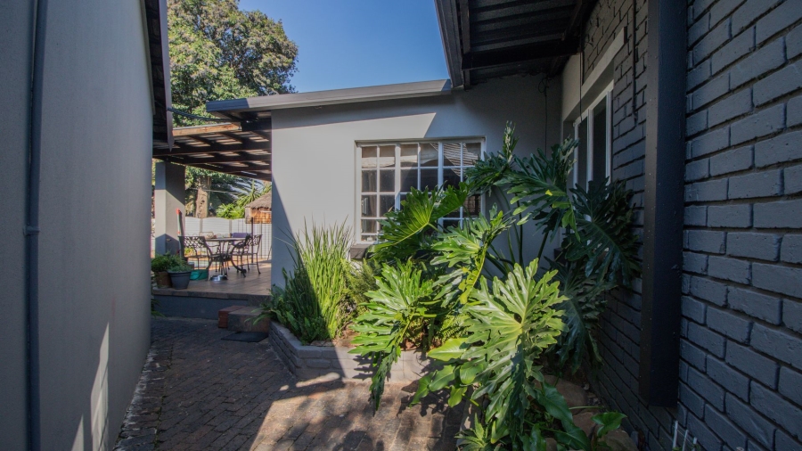 3 Bedroom Property for Sale in Bonaero Park Gauteng