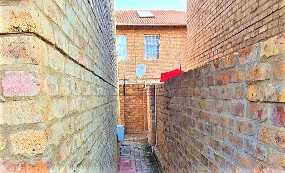 To Let 3 Bedroom Property for Rent in Annlin Gauteng