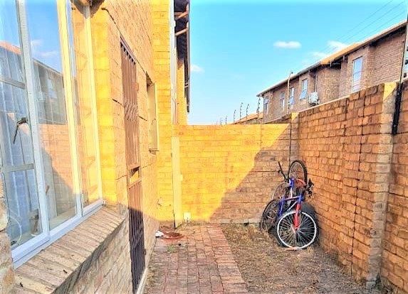 To Let 3 Bedroom Property for Rent in Annlin Gauteng