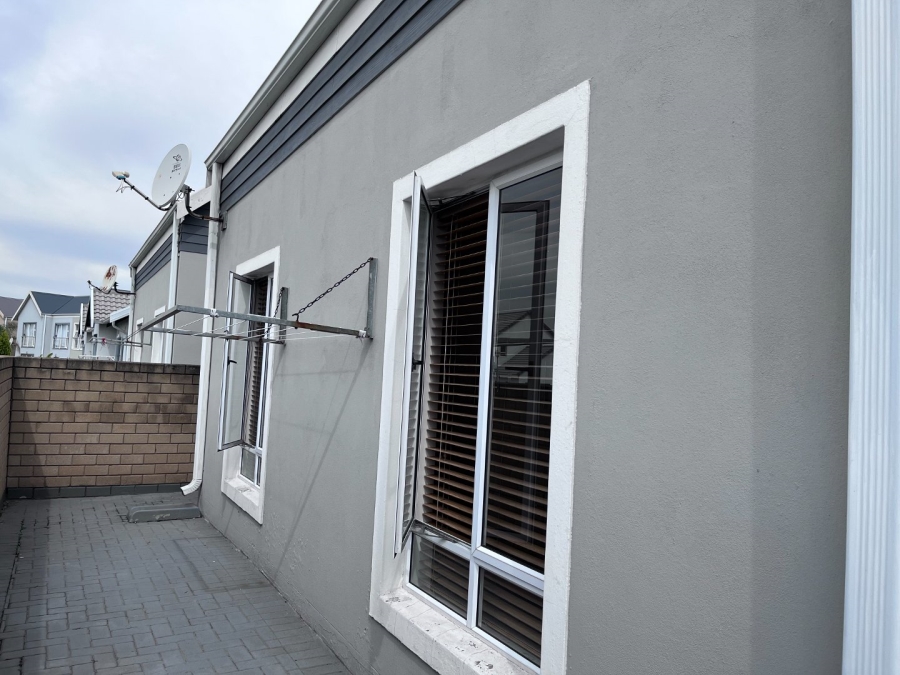 2 Bedroom Property for Sale in Riverspray Lifestyle Estate Gauteng