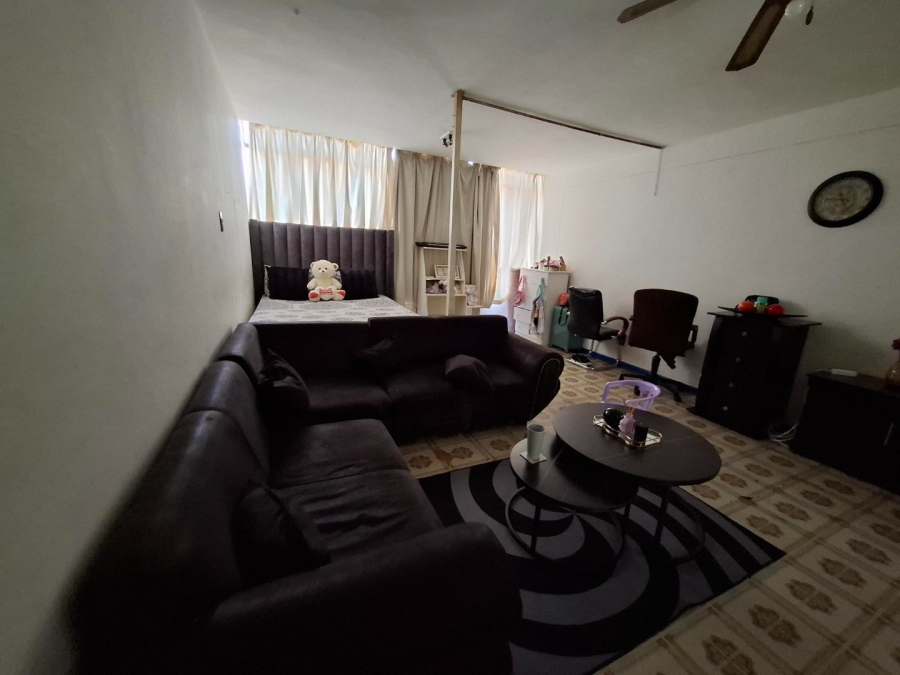 1 Bedroom Property for Sale in Arcadia Gauteng