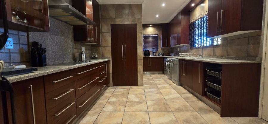 4 Bedroom Property for Sale in Bassonia Gauteng