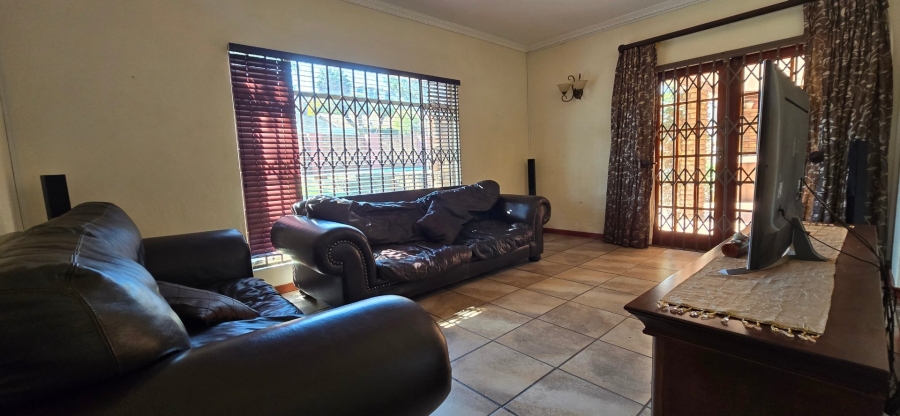 4 Bedroom Property for Sale in Bassonia Gauteng