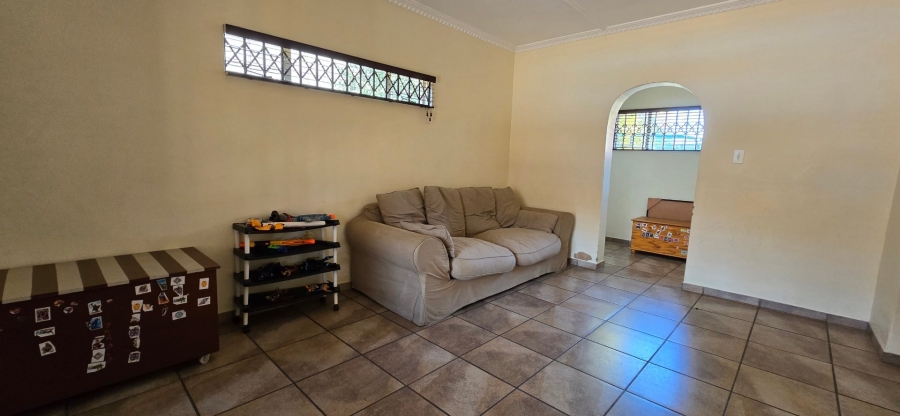 4 Bedroom Property for Sale in Bassonia Gauteng