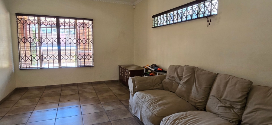 4 Bedroom Property for Sale in Bassonia Gauteng