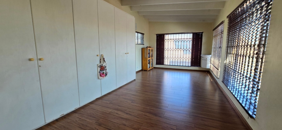 4 Bedroom Property for Sale in Bassonia Gauteng