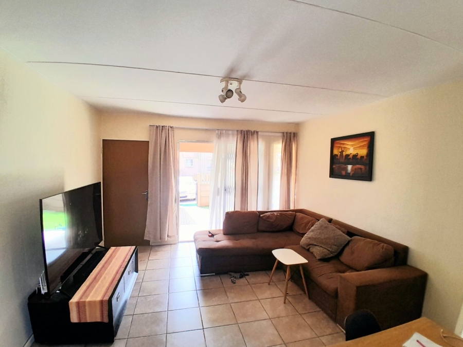 2 Bedroom Property for Sale in Vorna Valley Gauteng