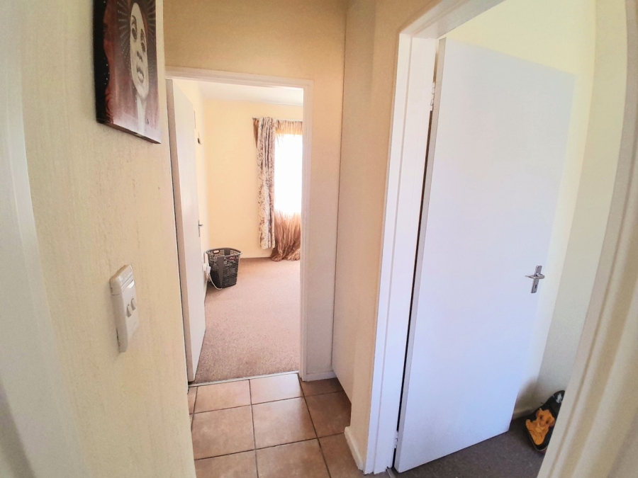 2 Bedroom Property for Sale in Vorna Valley Gauteng
