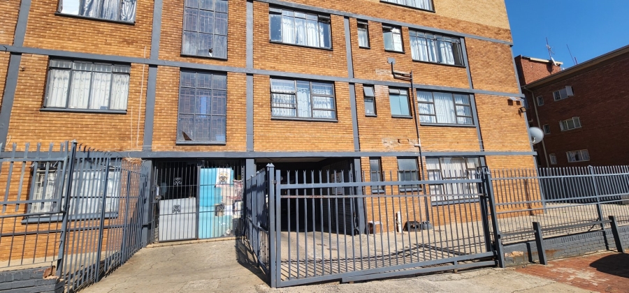 4 Bedroom Property for Sale in Laudium Gauteng
