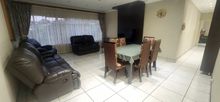 4 Bedroom Property for Sale in Laudium Gauteng