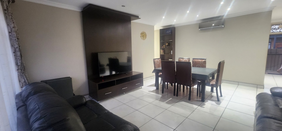 4 Bedroom Property for Sale in Laudium Gauteng