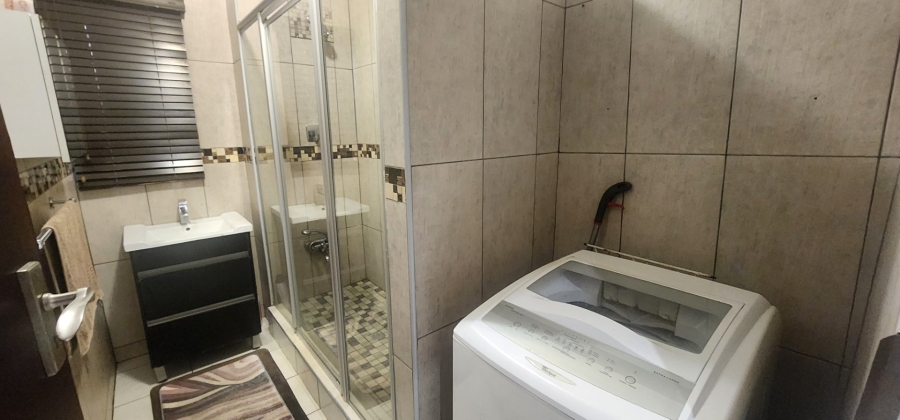 4 Bedroom Property for Sale in Laudium Gauteng