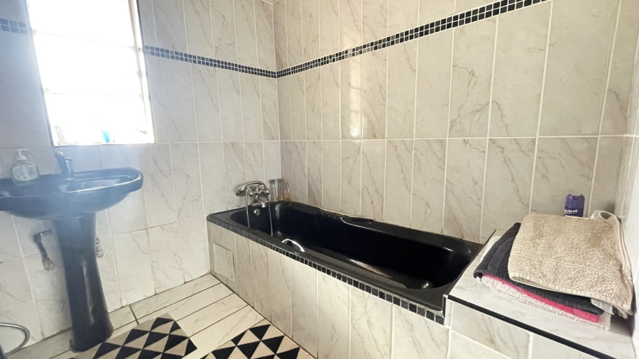 4 Bedroom Property for Sale in Proclamation Hill Gauteng