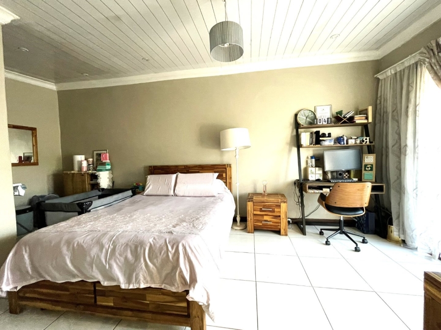 4 Bedroom Property for Sale in Proclamation Hill Gauteng
