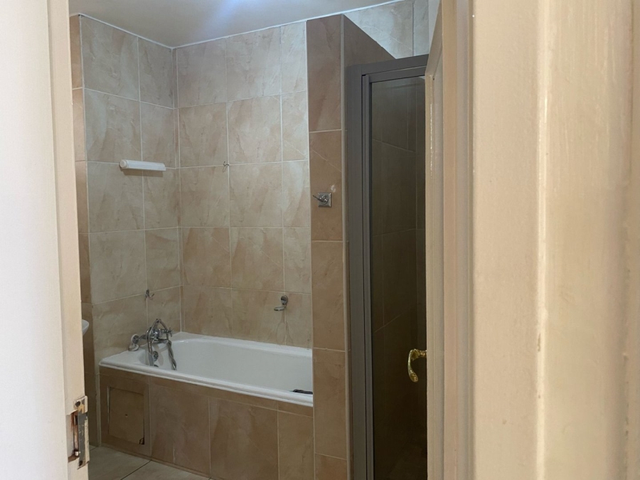 2 Bedroom Property for Sale in Parktown Gauteng