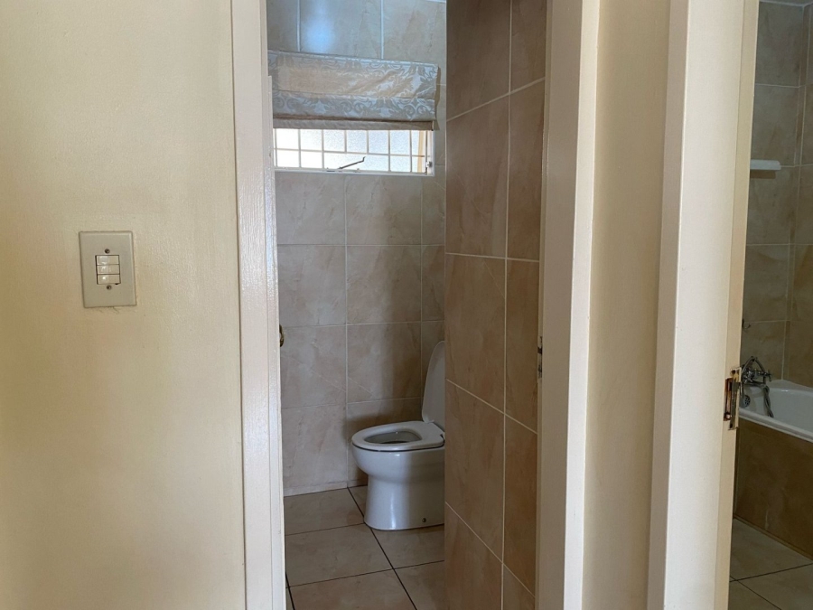 2 Bedroom Property for Sale in Parktown Gauteng