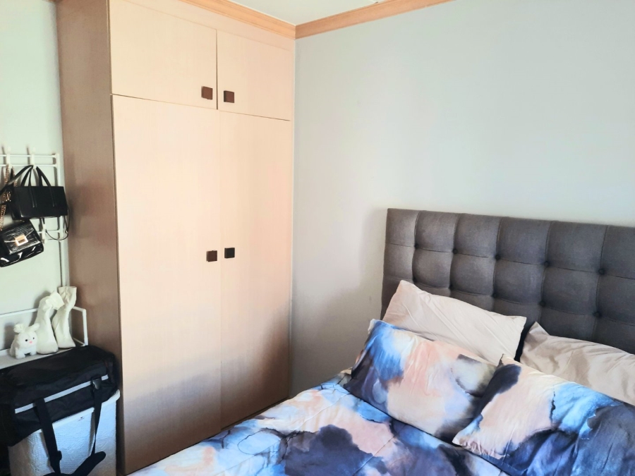 2 Bedroom Property for Sale in Noordwyk Gauteng