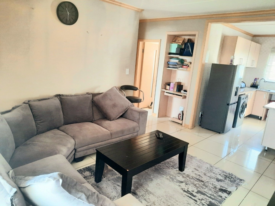 2 Bedroom Property for Sale in Noordwyk Gauteng