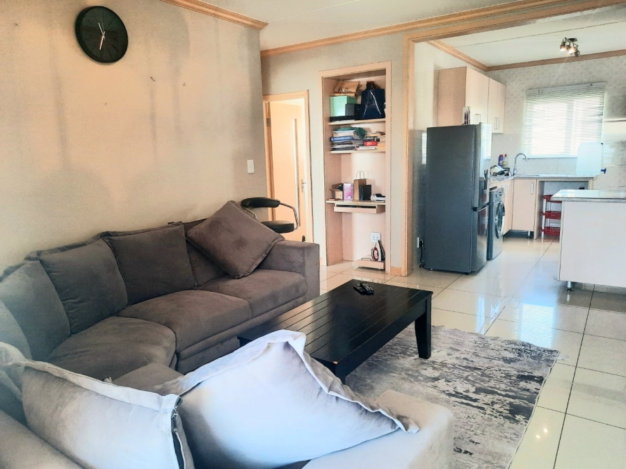 2 Bedroom Property for Sale in Noordwyk Gauteng
