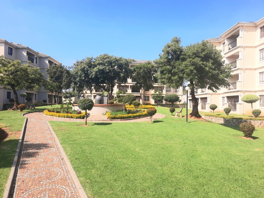2 Bedroom Property for Sale in Noordwyk Gauteng