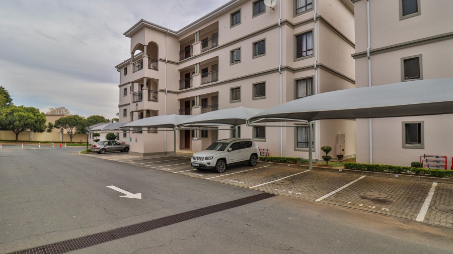 2 Bedroom Property for Sale in Noordwyk Gauteng