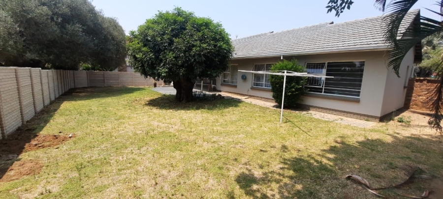 2 Bedroom Property for Sale in Dorandia Gauteng