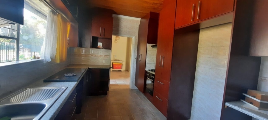 2 Bedroom Property for Sale in Dorandia Gauteng