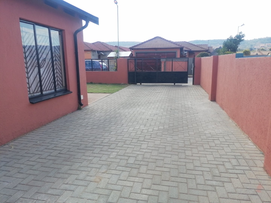 To Let 1 Bedroom Property for Rent in Elandspoort Gauteng