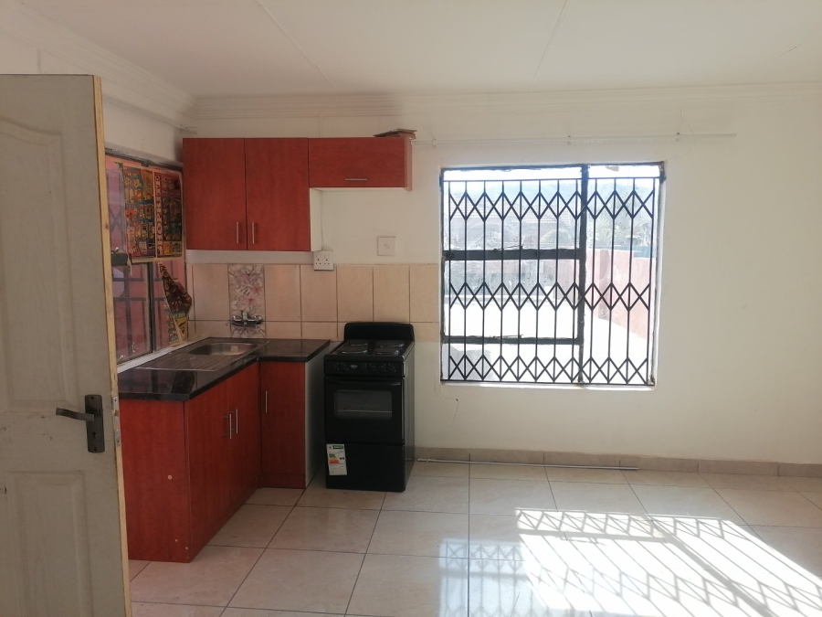 To Let 1 Bedroom Property for Rent in Elandspoort Gauteng