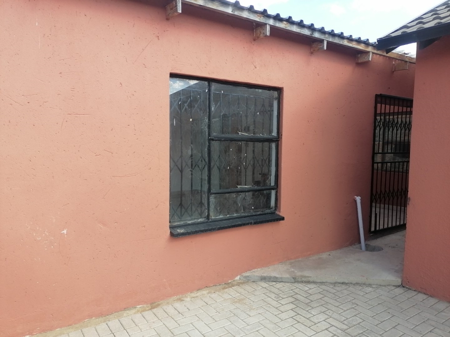 To Let 1 Bedroom Property for Rent in Elandspoort Gauteng