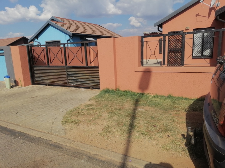To Let 1 Bedroom Property for Rent in Elandspoort Gauteng