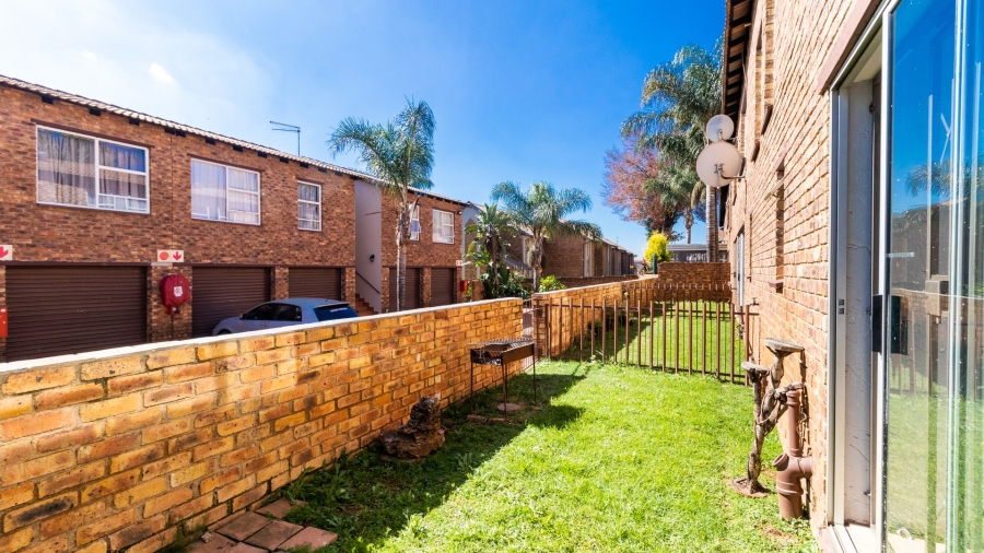 3 Bedroom Property for Sale in Glen Marais Gauteng