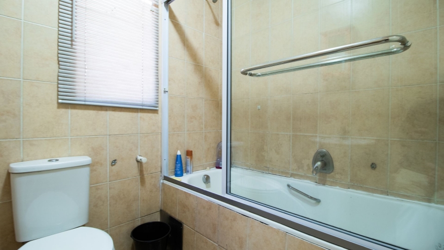 3 Bedroom Property for Sale in Glen Marais Gauteng