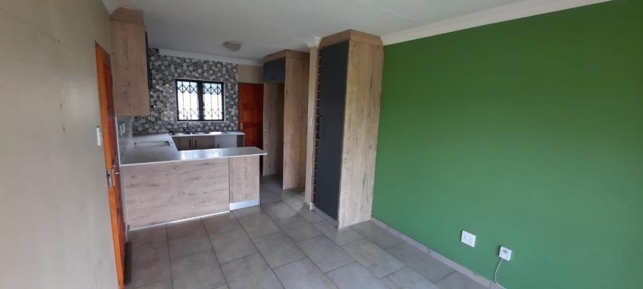 2 Bedroom Property for Sale in Andeon Gauteng