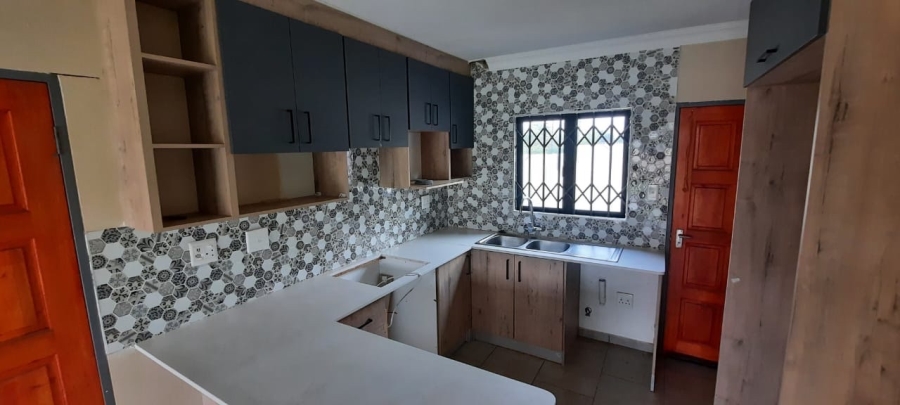2 Bedroom Property for Sale in Andeon Gauteng