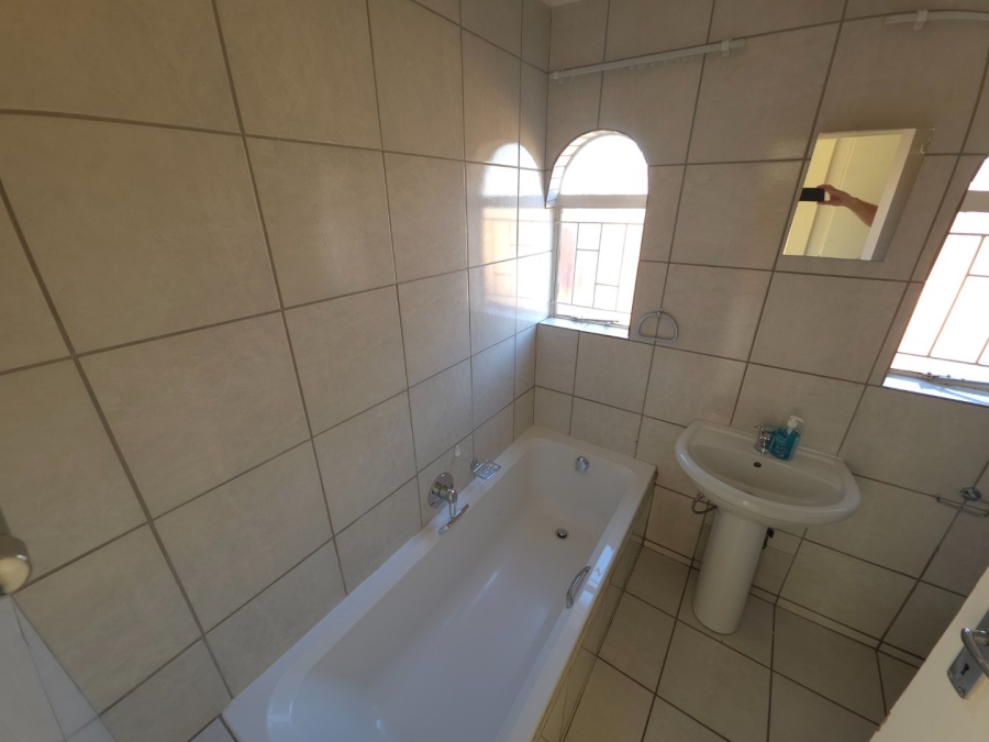 3 Bedroom Property for Sale in Doornpoort Gauteng