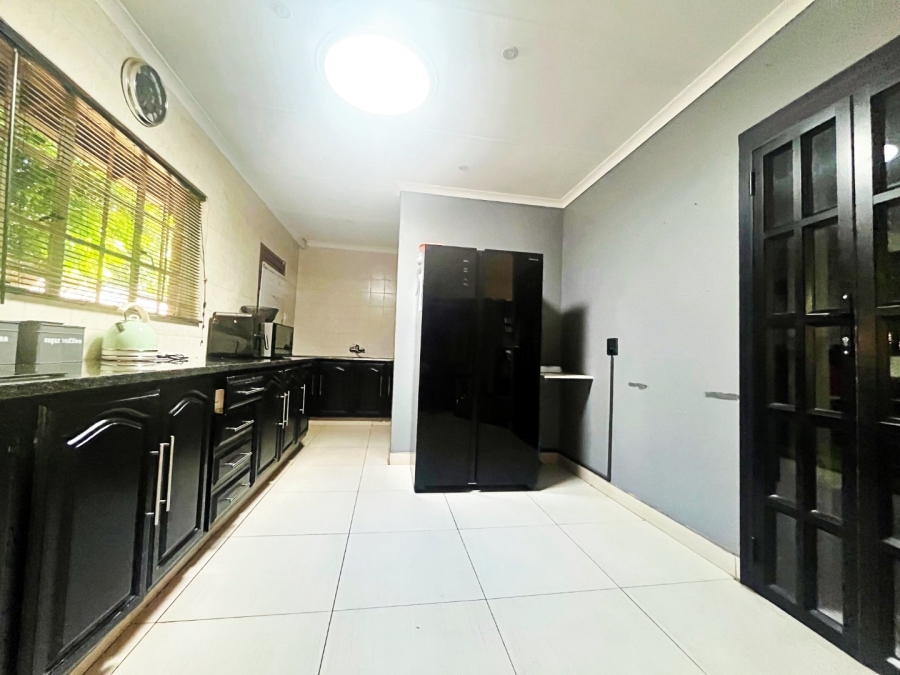 4 Bedroom Property for Sale in Wierda Park Gauteng