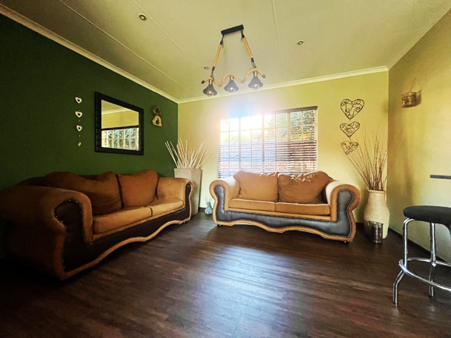 4 Bedroom Property for Sale in Wierda Park Gauteng