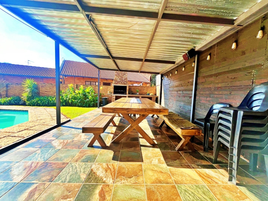 4 Bedroom Property for Sale in Wierda Park Gauteng