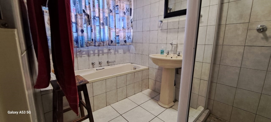 3 Bedroom Property for Sale in Sinoville Gauteng