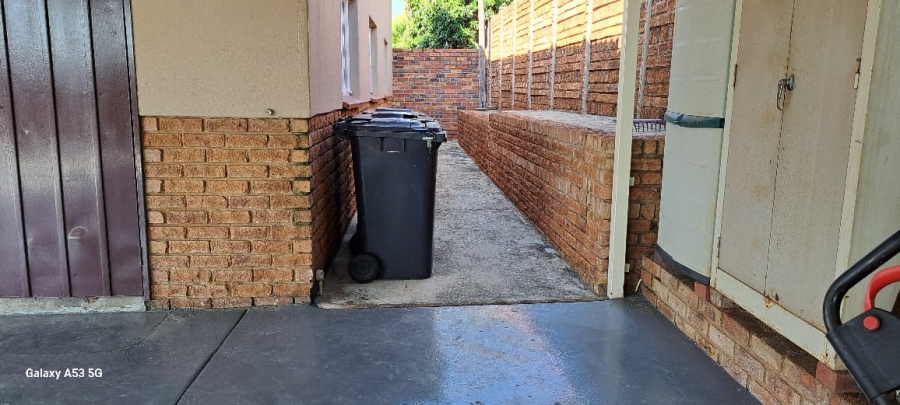 3 Bedroom Property for Sale in Sinoville Gauteng