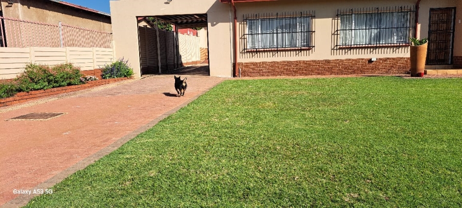 3 Bedroom Property for Sale in Sinoville Gauteng