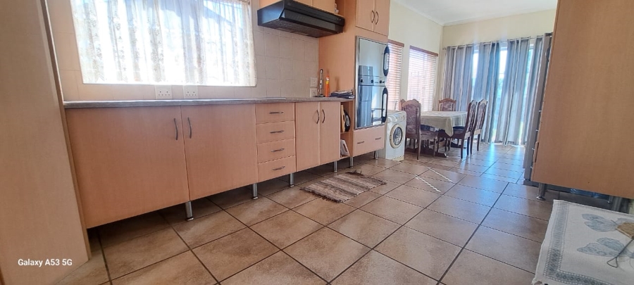 3 Bedroom Property for Sale in Sinoville Gauteng