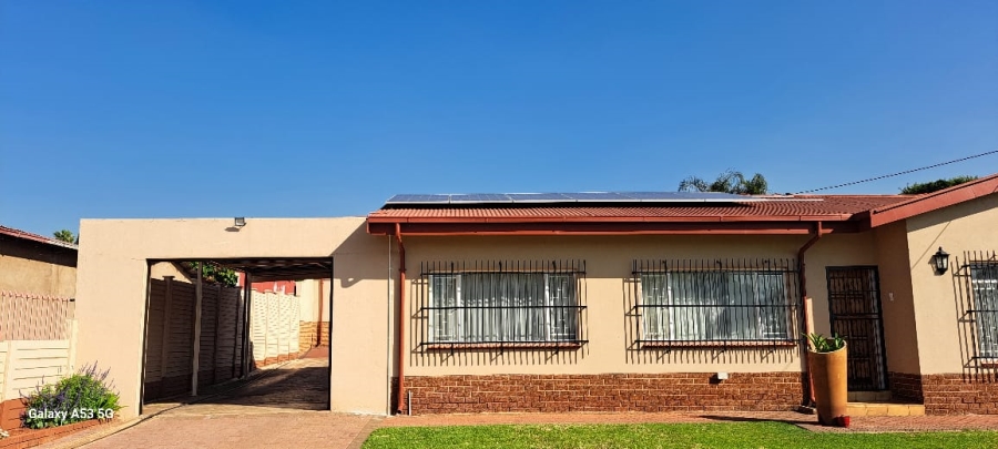 3 Bedroom Property for Sale in Sinoville Gauteng