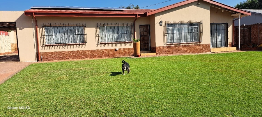 3 Bedroom Property for Sale in Sinoville Gauteng