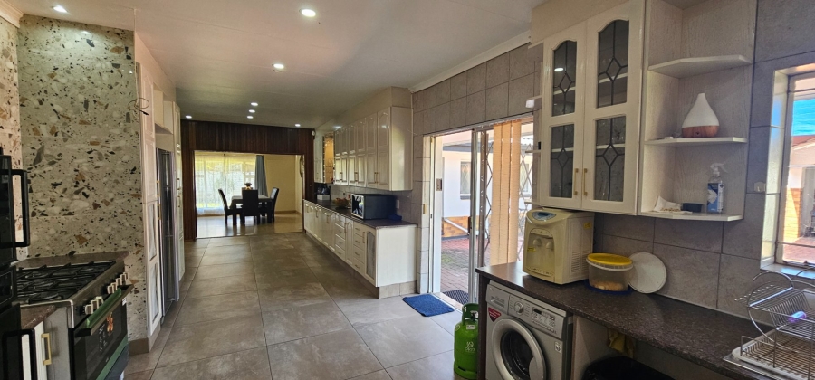 5 Bedroom Property for Sale in Three Rivers Gauteng
