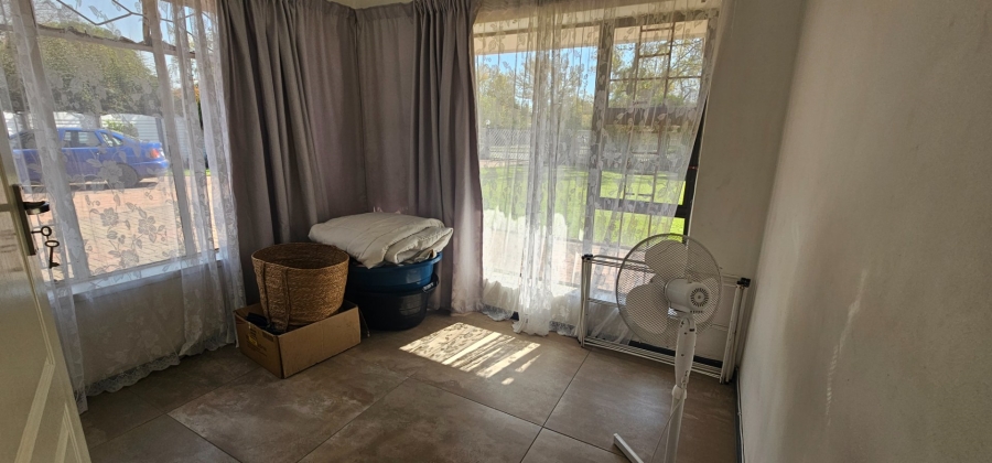 5 Bedroom Property for Sale in Three Rivers Gauteng