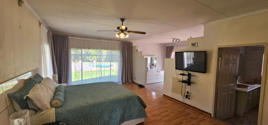5 Bedroom Property for Sale in Three Rivers Gauteng