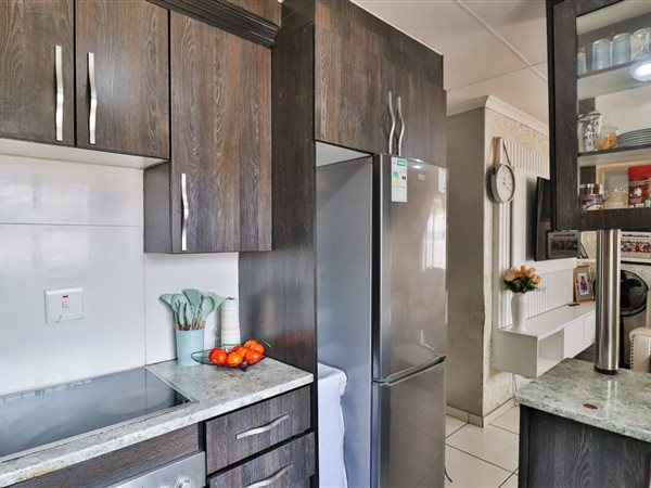 3 Bedroom Property for Sale in Blue Hills AH Gauteng